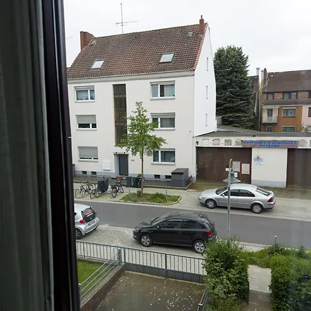 Appartement Immostay #7 -helle Mit Grossem Garten -4 Zimmer, Wifi & Free Parking