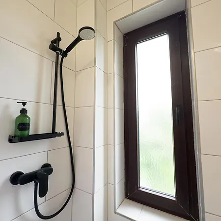 Immostay #7 -helle Mit Grossem Garten -4 Zimmer, Wifi & Free Parking * Brema