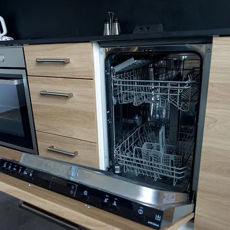 Apartament Immostay #7 -helle Mit Grossem Garten -4 Zimmer, Wifi & Free Parking *