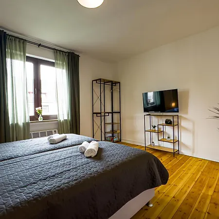 Immostay #7 -helle Mit Grossem Garten -4 Zimmer, Wifi & Free Parking Apartment Bremen