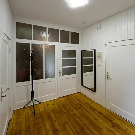 Appartement Immostay #7 -helle Mit Grossem Garten -4 Zimmer, Wifi & Free Parking