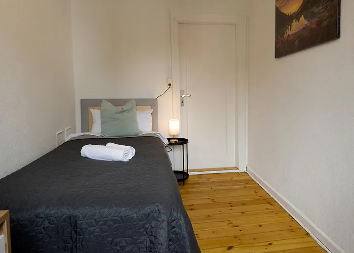 Immostay #7 -helle Mit Grossem Garten -4 Zimmer, Wifi & Free Parking アパート *