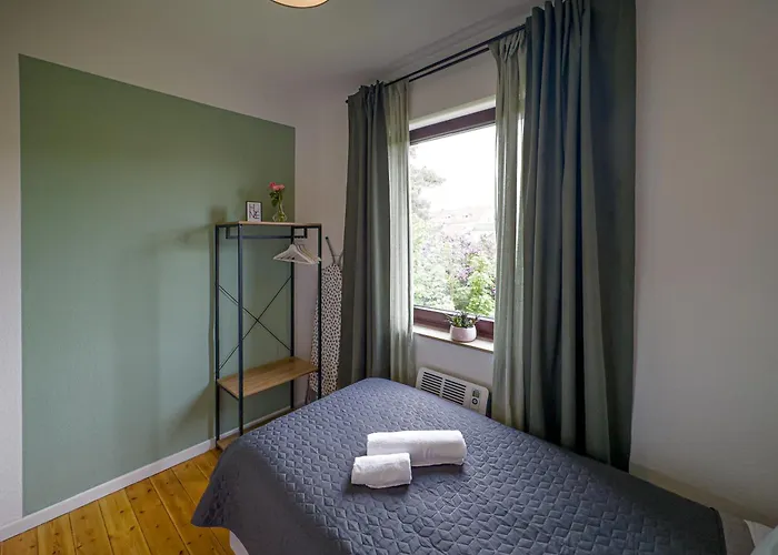 Immostay #7 -helle Mit Grossem Garten -4 Zimmer, Wifi & Free Parking ブレーメン