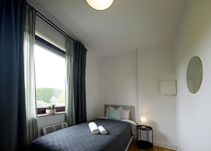 Immostay #7 -helle Mit Grossem Garten -4 Zimmer, Wifi & Free Parking