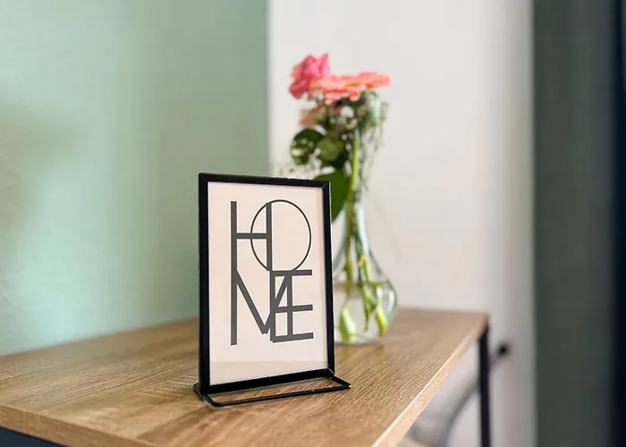 Immostay #7 -helle Mit Grossem Garten -4 Zimmer, Wifi & Free Parking *