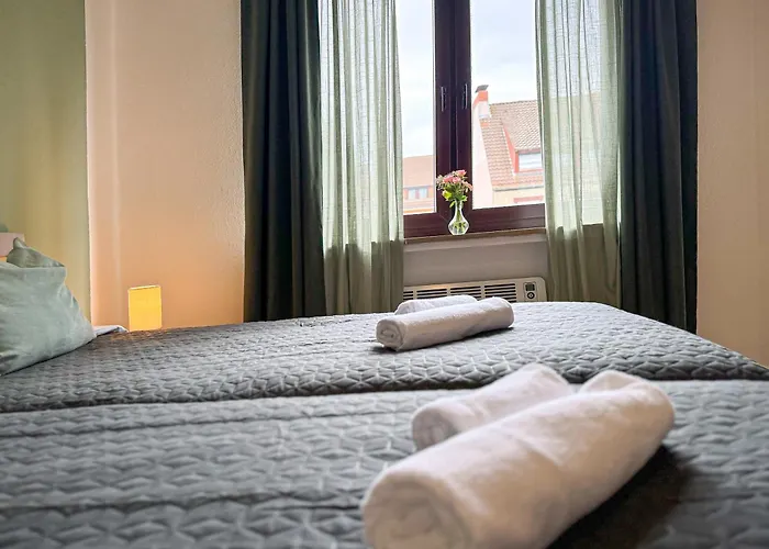 Immostay #7 -helle Mit Grossem Garten -4 Zimmer, Wifi & Free Parking