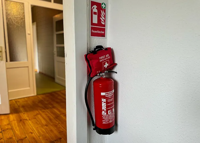 Immostay #7 -helle Mit Grossem Garten -4 Zimmer, Wifi & Free Parking アパート *